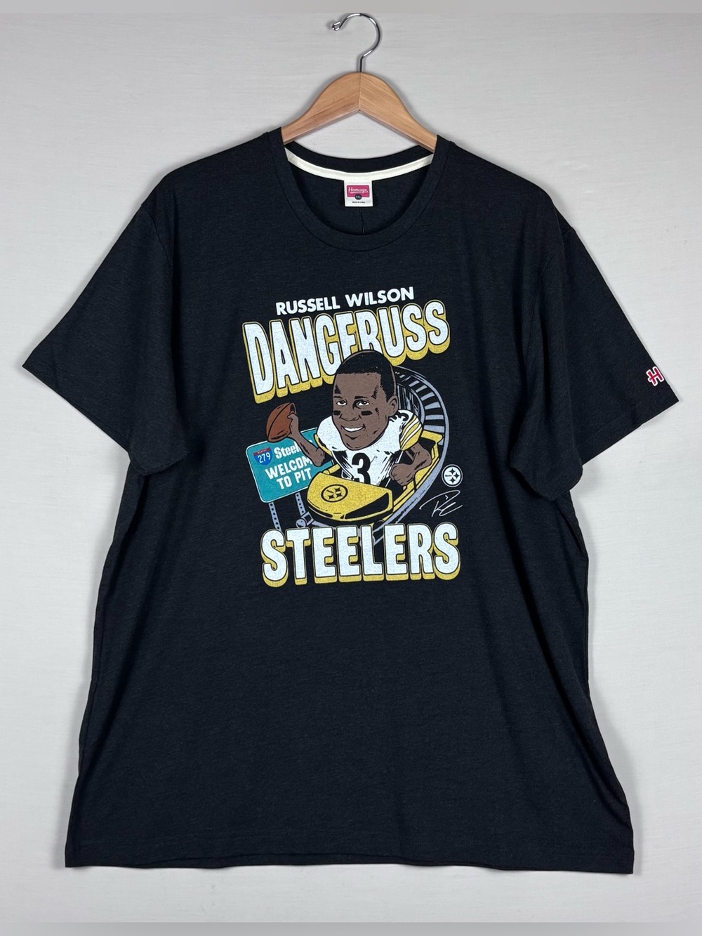 Homage Russell Wilson Dangeruss Steelers Graphic T Shirt NWT XXL NFL Exclusive